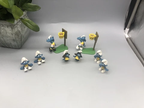 Vintage Super Smurfs Toy Figurine Schleich Peyo Basketball Player /More Lot Cover