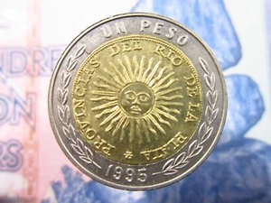 Argentina 1 Peso 1995 World Money Coin bh8L - Picture 1 of 2