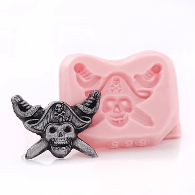 Pirate Skull 柔性硅胶模具食品安全软糖聚合物粘土树脂 (565) — 第 1/4 张图片