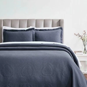 Peploi Medium Weight Jacquard Matelasse Floral Wreath 3 Piece Bedspread Set - Picture 1 of 43