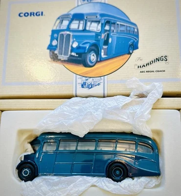Corgi Classics The Hardings A.E.C. Regal Coach No. 97194 - Image 1 of 4