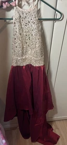 Vestido B-Smart Alto Talla Baja Formal Encaje Cuello Halter Rojo/Dorado - Imagen 1 de 3