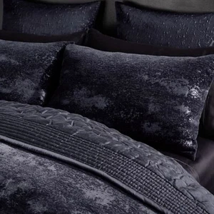 Donna Karan 1 KING SHAM Sapphire Collection Indigo Metallic Velvet NEW - Picture 1 of 7