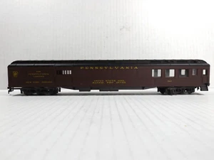 HO Rivarossi Pennsylvania RPO car - Picture 1 of 5