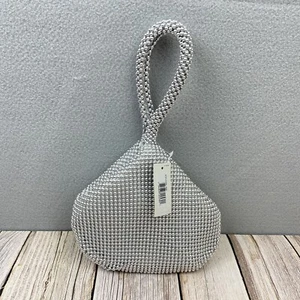 NWT Jessica McClintock Staci Metal Silver Pearl Snap Puch Evening Wristlet Bag - Picture 1 of 9