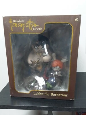 NUEVO Labbit The Barbarian de Frazetta x Kozik and Kidrobot figura de vinilo de 10 pulgadas  Foto 1 de 4