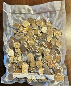 BULK LOT 500 - 1959-1982 95% COPPER PENNIES APPROXIMATELY 3.6 LBS UNSEARCHED - Picture 1 of 2