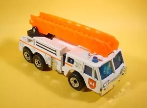 MATCHBOX WHITE EXTENDING LADDER FIRE ENGINE MB18-C26 LOOSE - Picture 1 of 2