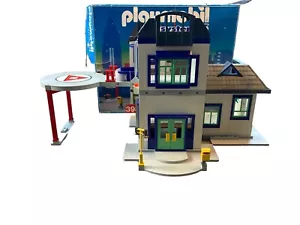 Playmobil System X 3988 Vintage Large Modern House From 1997 With Police Station - Picture 1 of 24