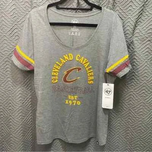 Cleveland Cavaliers Women’s Scoop Neck Tee Size XL NWT - Picture 1 of 7