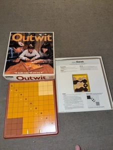Juego de mesa Outwit de colección, 1978, completo, noche de juegos familiares, Parker Brothers - Imagen 1 de 5