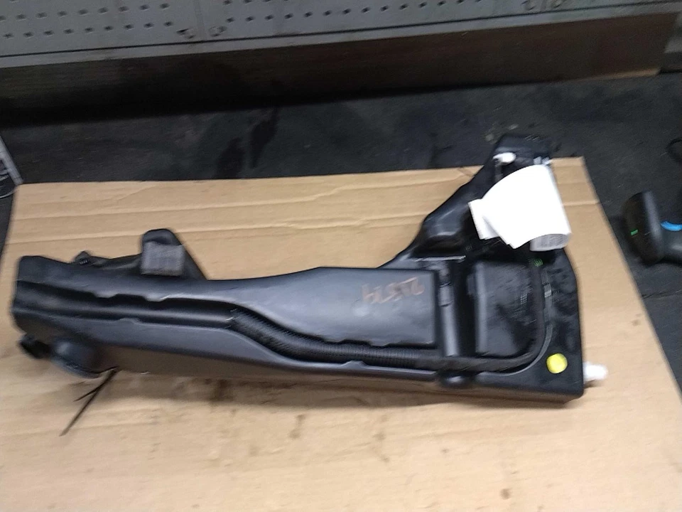 Used Washer Fluid Reservoir fits: 2022 Audi Q3  Grade A - Image 1 of 4