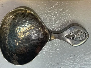 Vintage ARTS & CRAFTS Sterling Silver Tea Caddy Spoon WINIFRED KING & Co 1925 - Picture 1 of 7