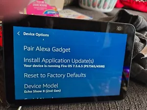 Altavoz con pantalla inteligente Amazon Echo Show 8 (2.ª generación) - carbón - Imagen 1 de 4