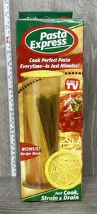 Pasta Express Cooker Pasta Maker Container Fast Easy As Seen On TV Vintage 2005 - Picture 1 of 5