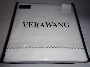 VERA WANG SIMPLE SCALLOP with Charcoal Stitching QUEEN Sheet Set 100% Cotton