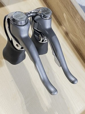 SHIMANO 600 ST-6400 Brake Shifter Levers - Image 1 of 4