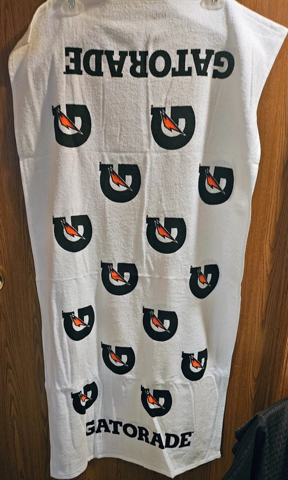 Paquete de 2 toallas laterales Gatorade 24x42 Foto 1 de 1