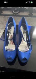 Ladies Heels Size 6 - Picture 1 of 4