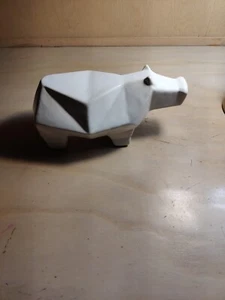 Weißes Nilpferd geometrische Skulptur Kubistische Kunst Harz Mid Century Figur - Bild 1 von 7