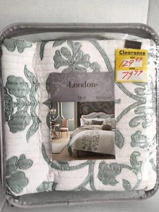 New Keeco London Bedspread Queen Quilt Mint Green Floral on Cream - Picture 1 of 6