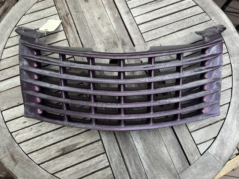 Оригинальная передняя решетка для Chrysler PT Cruiser 2001 2002 2003 2004 2005 годов выпуска - Изображение 1 из 4