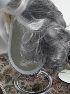 Mid Length layered wig, Grey/white, unused, good quality synthetic hair - Picture 1 of 5