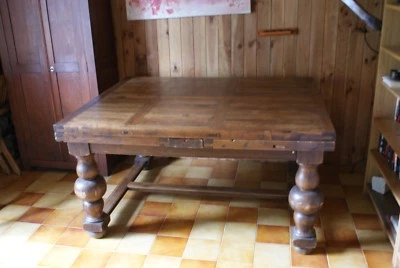 Table de ferme ancienne en chêne, plateau à barreaux, 148 X 121  - Photo 1/4