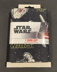 "Tela de algodón precortada negra de una yarda de Disney Star Wars de Eugene Textiles 36"" X 44""" - Imagen 1 de 6