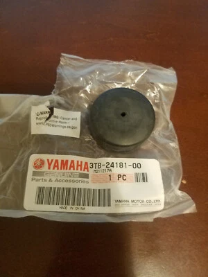 雅马哈储罐橡胶底座 TY175 YZ125 YZ250 RD400 XT AT DT XS MX YZ 3TB-24181-00 — 第 1/2 张图片