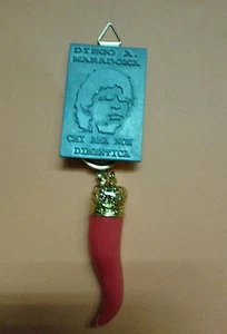 Placa Maradona Metal Cuerno Rojo Amuleto Napoli Cuernos Horn Charms - Picture 1 of 1