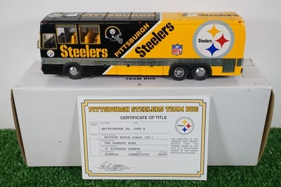 Danbury Mint Steelers Team Bus - Image 1 of 3