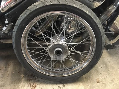 Yamaha V-Star XVS 650 2007 rueda delantera  Foto 1 de 4