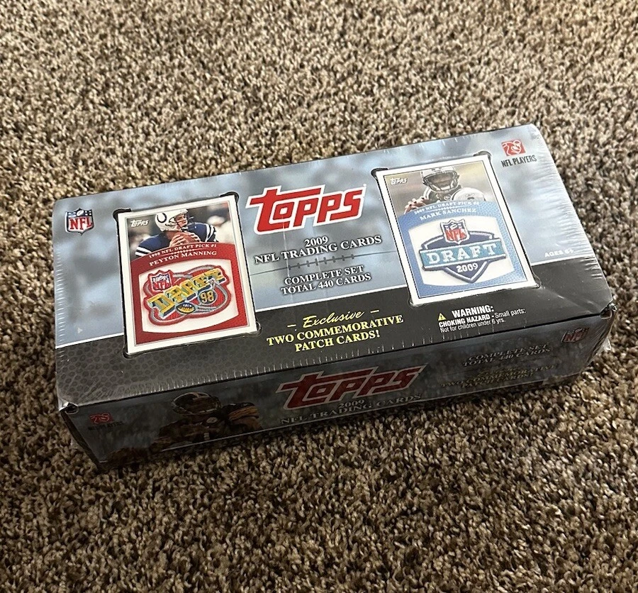 2009 Topps NFL Football Sealed Box Exclusive Commemorative Patch Cards - Image 1 of 1