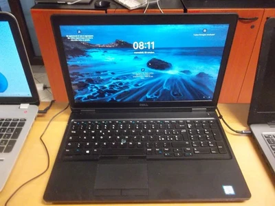 NOTEBOOK DELL LATITUDE 5580 CORE I7+16GB+250SSD+WINDOWS 11 - Immagine 1 di 4