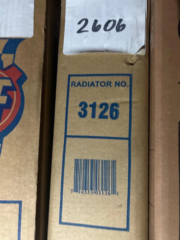 Новый неоригинальный радиатор, MITSUBISHI GALANT 04-06 2,4 л (4 цилиндра), рынок США, - Изображение 1 из 1