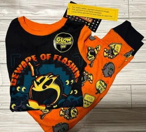 Children's Pajama Set, Size 8 New PAC-man Halloween - Glow In The Dark - Picture 1 of 9