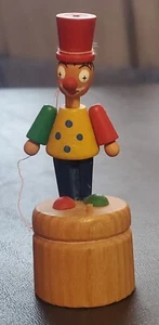 Wackelfigur Wooden Clown - Movable Push Button Puppet - Complete German Mini Toy - Picture 1 of 13