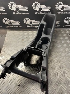Ford Transit Courier 2014-2018 consola central de plástico ET76R045B54AC - Imagen 1 de 5