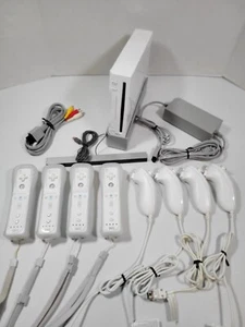 White Nintendo Wii Console - All Genuine Equipment - Pick Your Remotes - Imagen 1 de 39