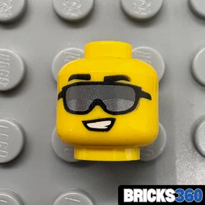 Lego New Yellow Minifigure Head Silver Glasses Snow Goggles Visors Smile Cool - Picture 1 of 3