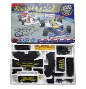 Formula World Champion Vintage Spielzeug Auto Bahn Rennbahn Set Tyco 1996 & OVP - Bild 1 von 10