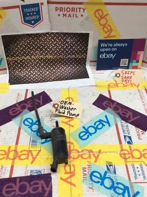 2005 2006 2007 2008 2009 CADILLAC STS WASHER FLUID PUMP MOTOR *OE* TESTED 240227 - Image 1 of 4