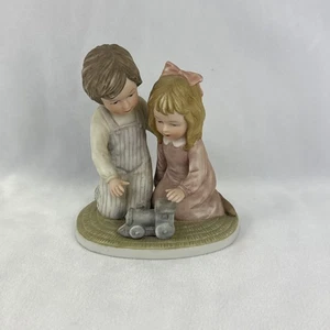 Enesco 1981 Figur Treasured Memories Floors Are Best For Playing Vintage - Bild 1 von 6