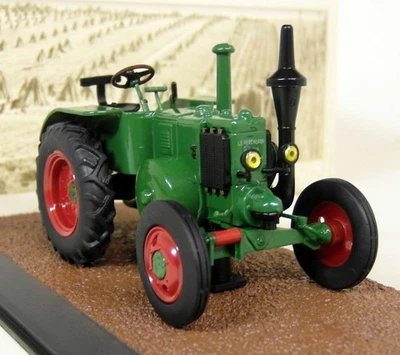 Atlas 1/32 Scale 013 Le Percheron T 25-1947 Diecast Plastic model Tractor - Image 1 of 3
