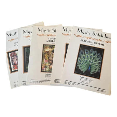 Lote 5 libros de animales con patrones de punto de cruz Mystic Stitch Inc. Foto 1 de 4