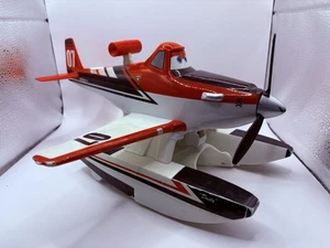 Disney Pixar's Planes Fire & Rescue Fire Blastin' Dusty Crophopper elettronico - Foto 1 di 7