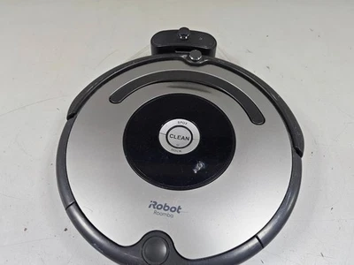 iRobot Roomba 616 Robot Vacuum Cleaner - Not Working, For Parts or Repair - Image 1 of 4
