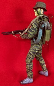 1/6 Dragon Vietnam War US Navy SEAL with Red Raider M-60 - Bild 1 von 11