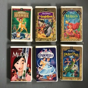 Lot of 6 Disney VHS Movies - The Jungle Book, Bambi, Peter Pan and more. - Bild 1 von 1